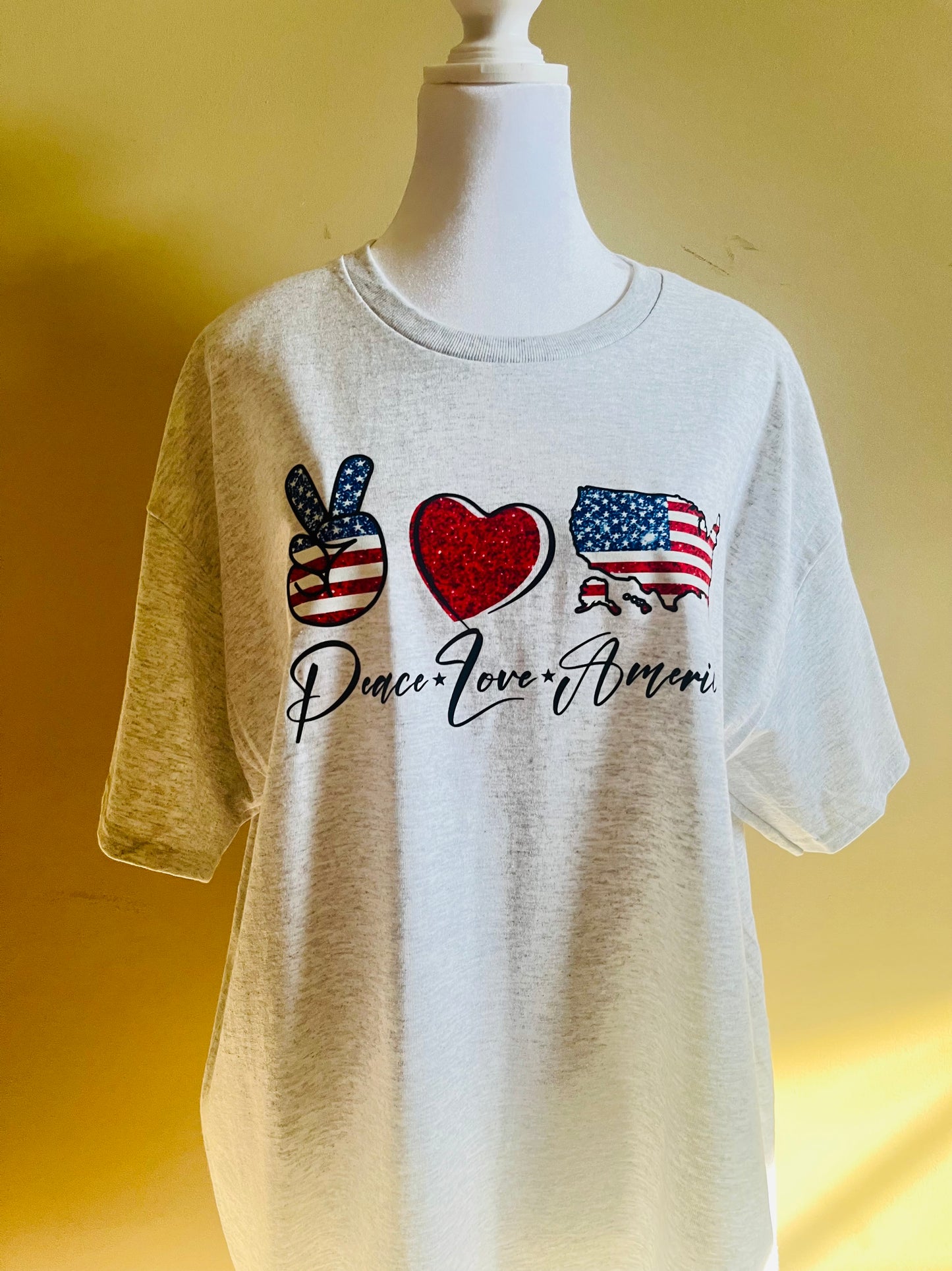 Peace+Love+America - 4th of July - America's Independence Day