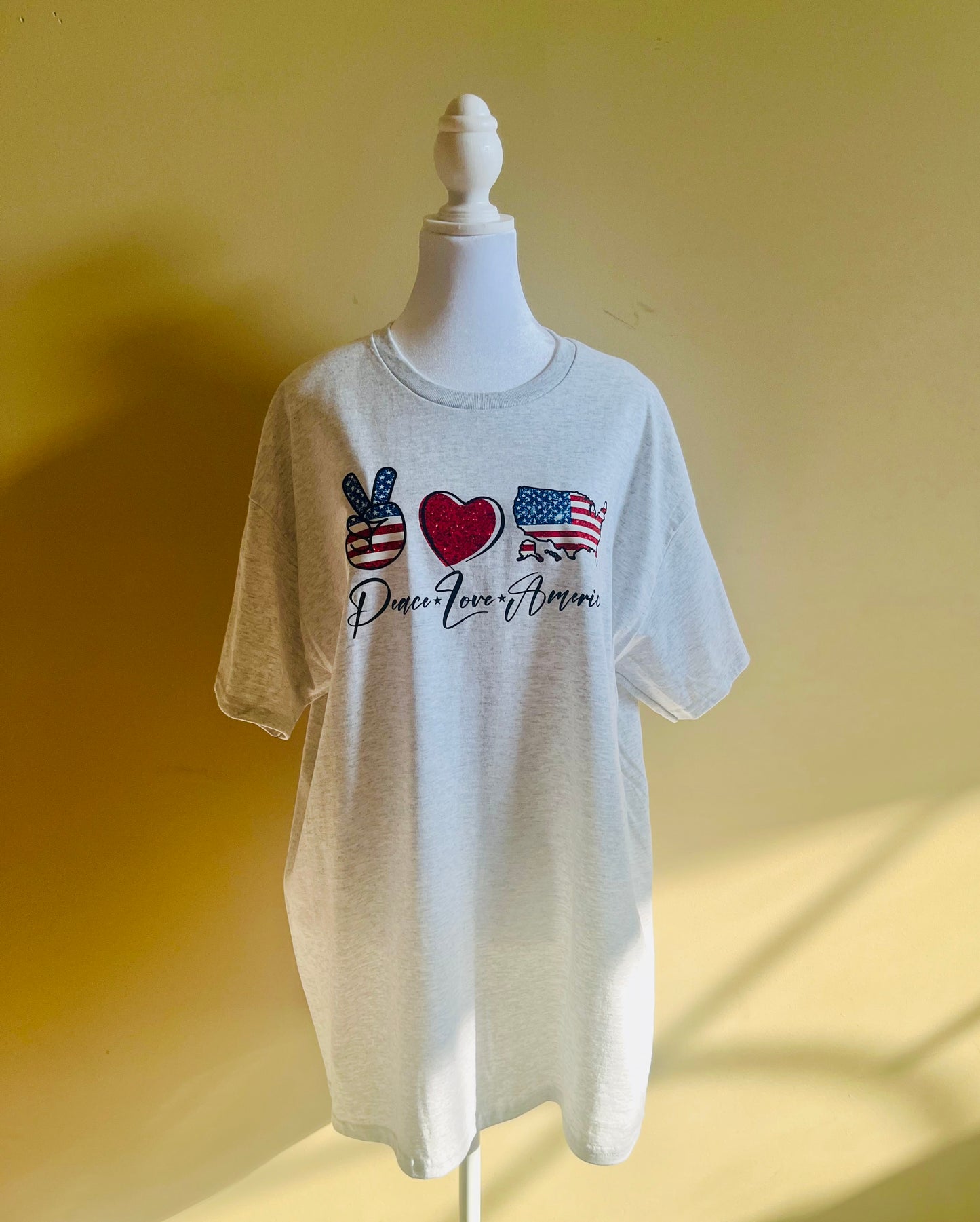 Peace+Love+America - 4th of July - America's Independence Day