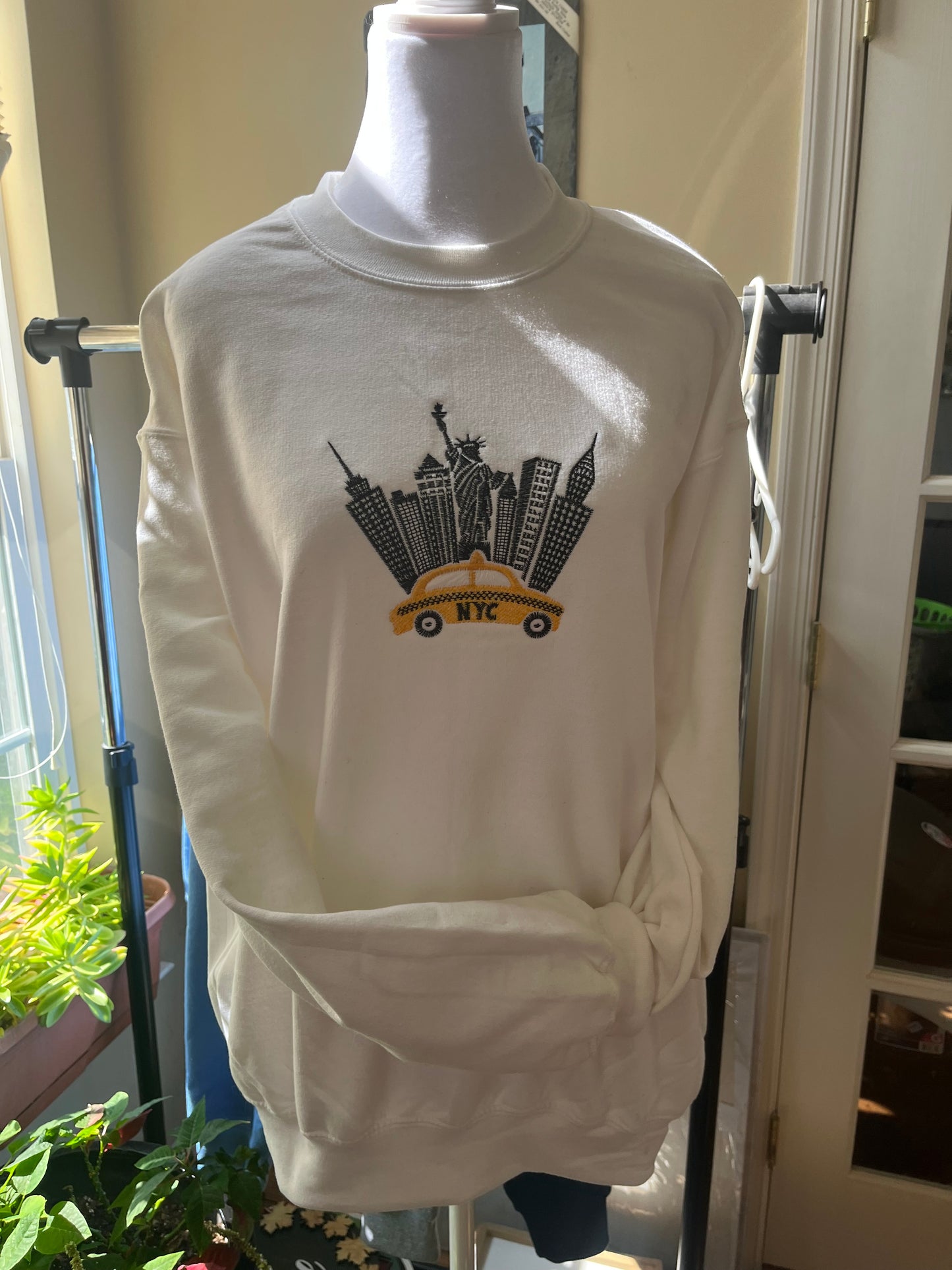 New York City and Yellow Cab embroidered crew neck