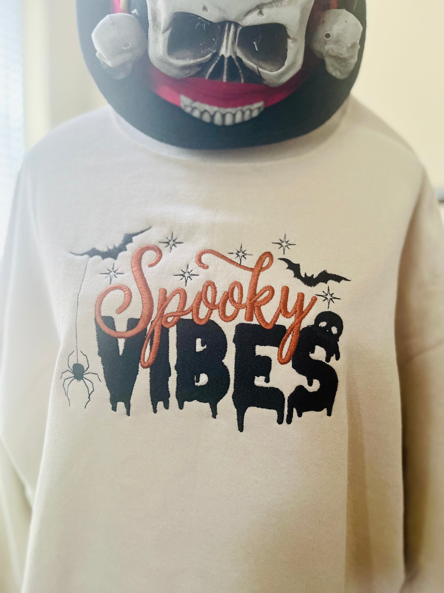 Spooky Vibes embroidered crew neck