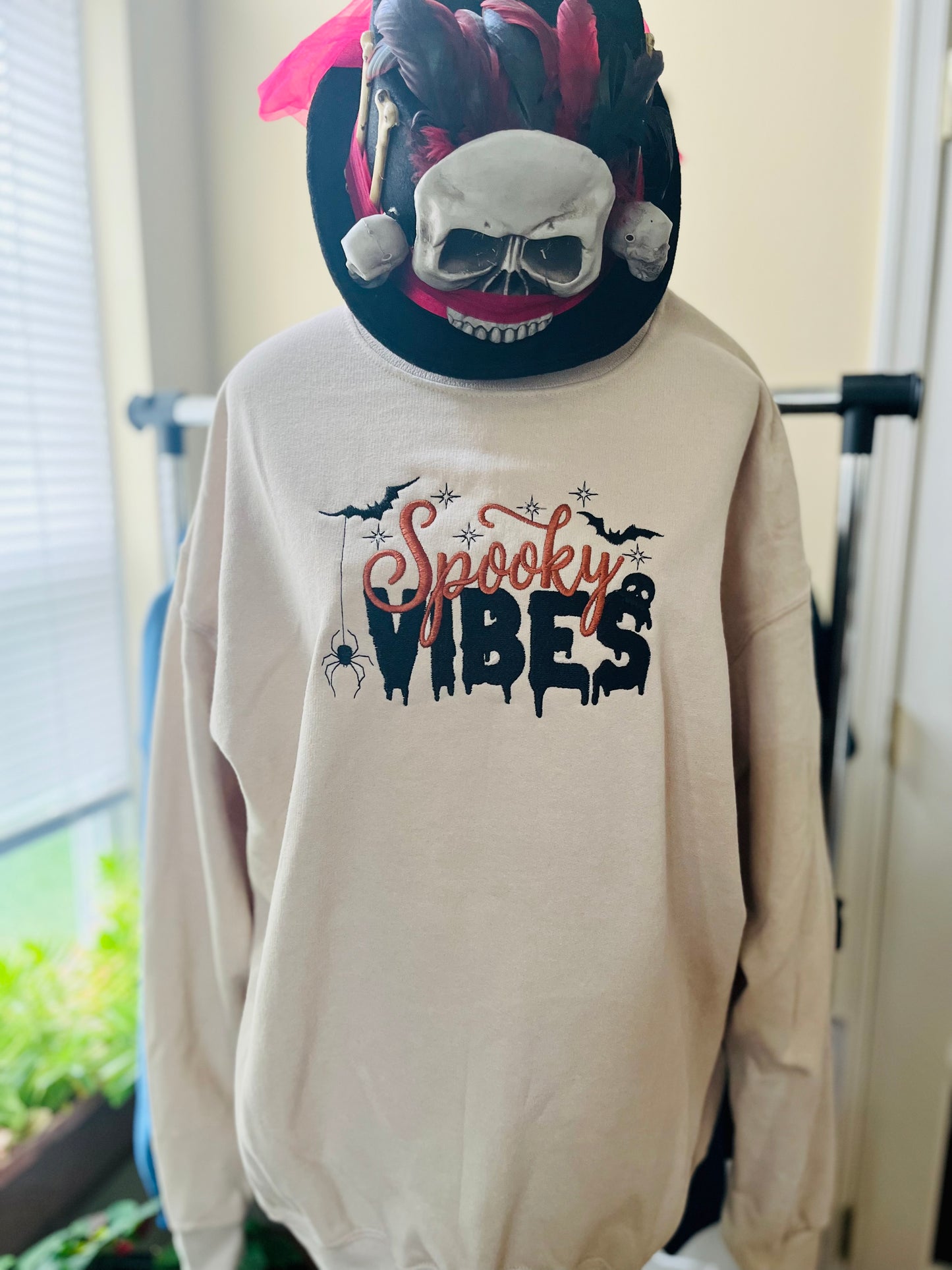 Spooky Vibes embroidered crew neck