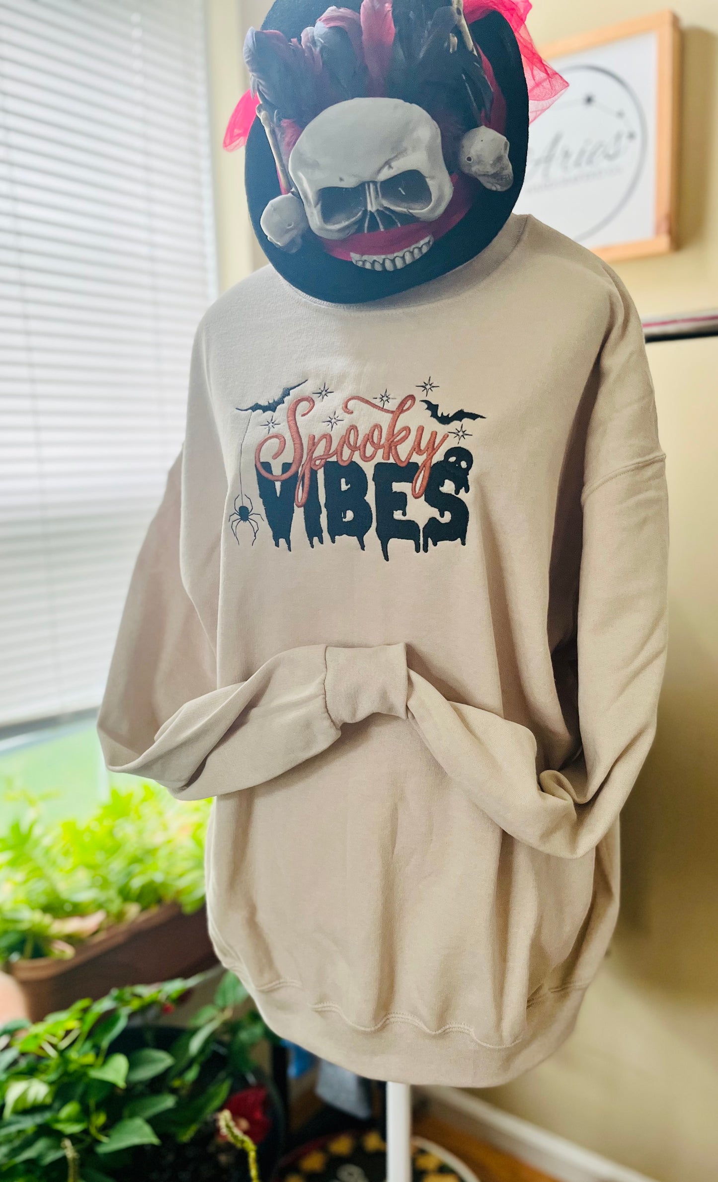 Spooky Vibes embroidered crew neck