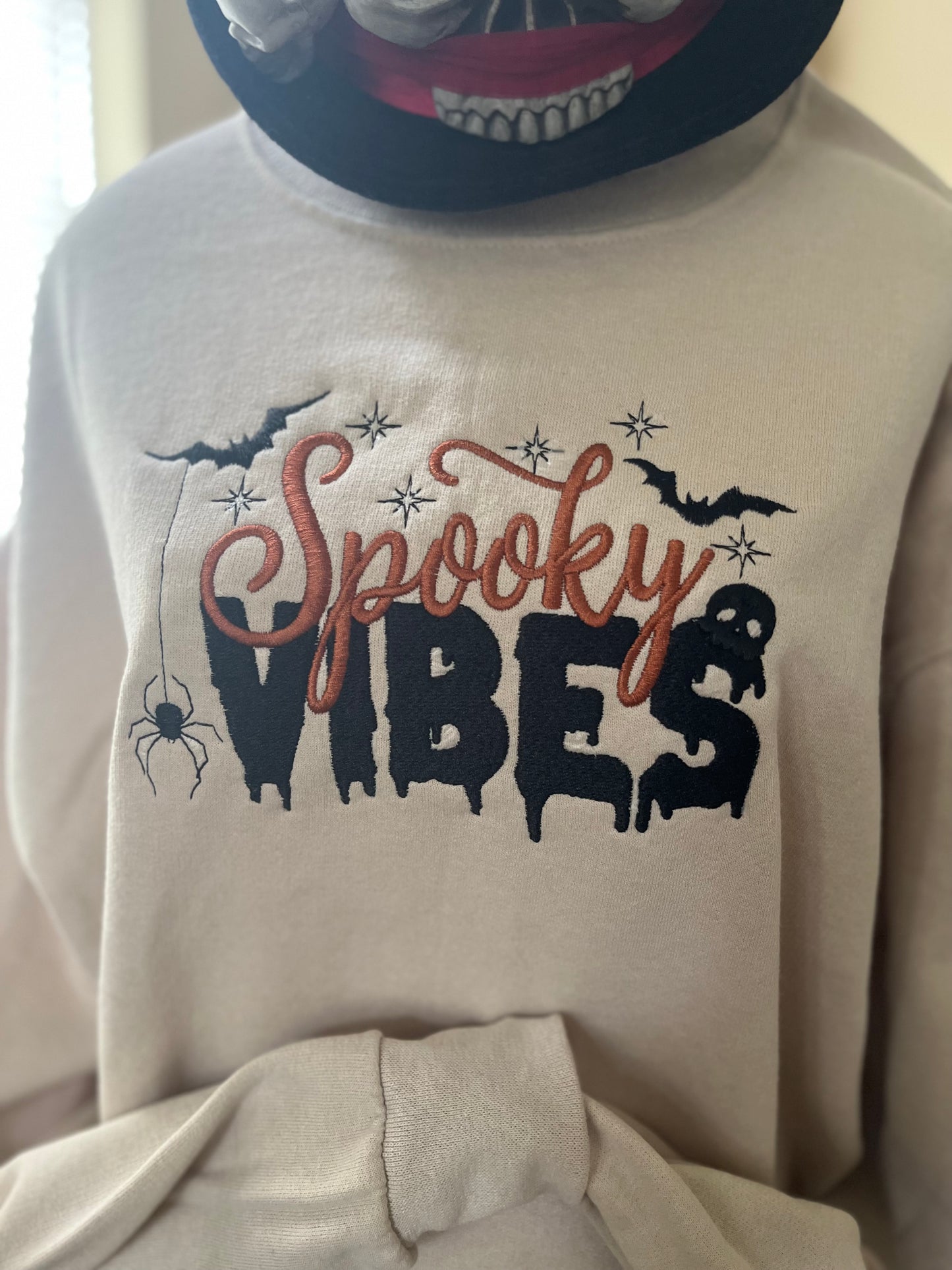Spooky Vibes embroidered crew neck