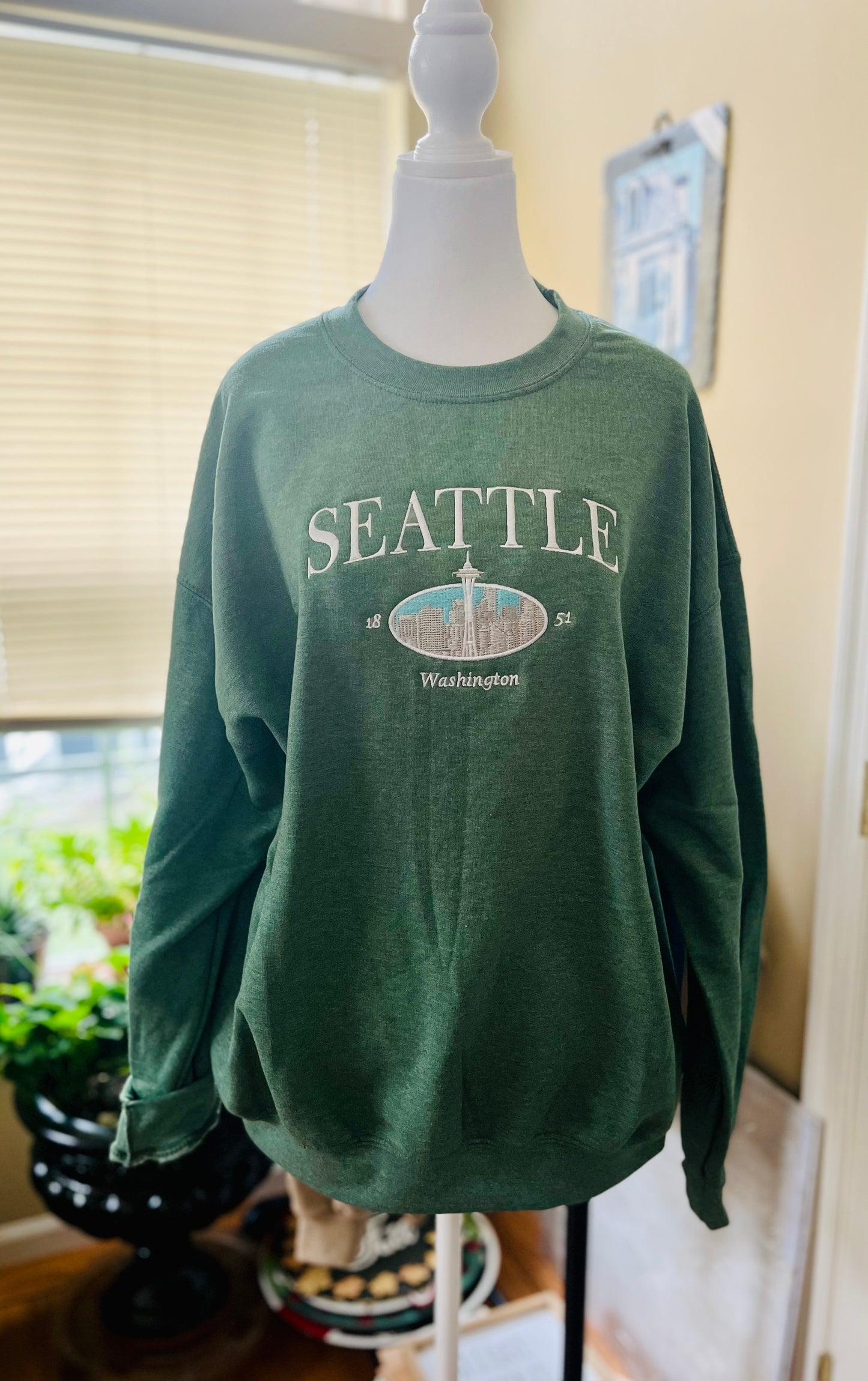 Seattle, Washington Embroidered Crewneck long sleeve