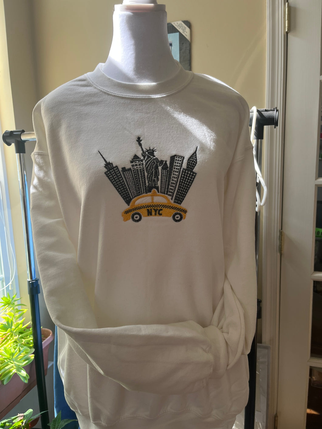 New York City and Yellow Cab embroidered crew neck